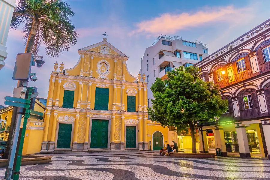 Senado Square